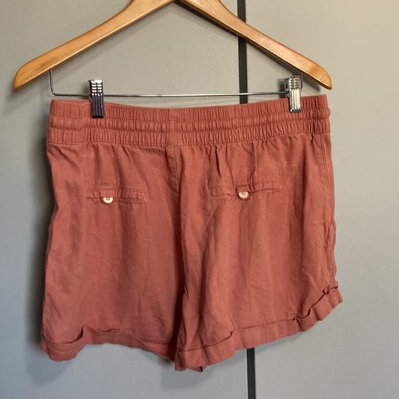 2 piece Streetwear Society (shorts and crop top) - Picture 3 of 9